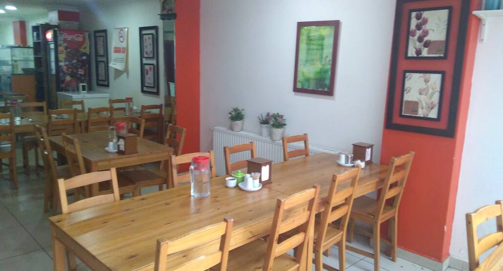 Ara Cadde Yemek Ve Izgara Salonu Mimar Sinan Cekmekoy Istanbul